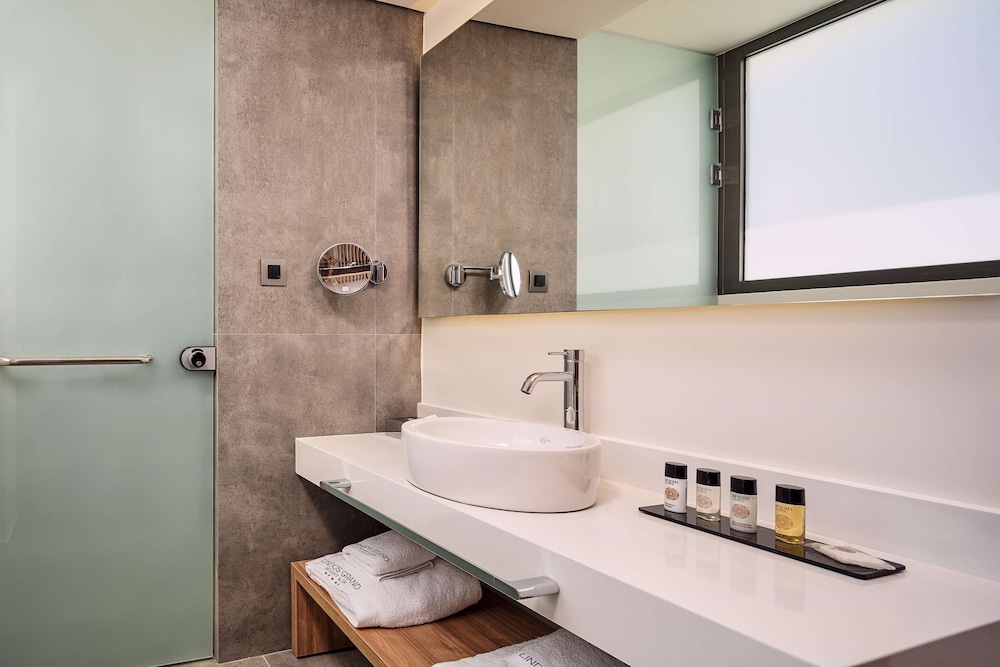 Deluxe Junior Suite Eagle's Eye,Private Pool,Sea View photo 3