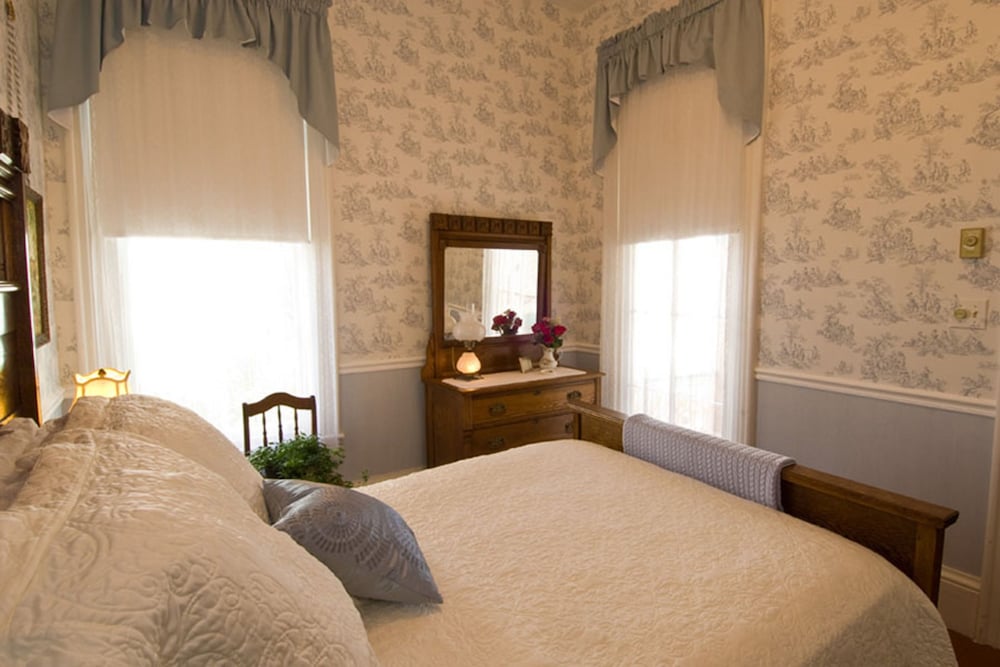 Room, Private Bathroom (Columbia Room) photo 2