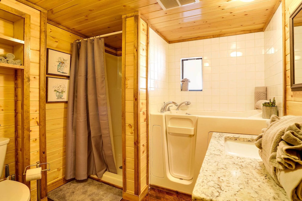 House (2 Bedrooms) photo 3