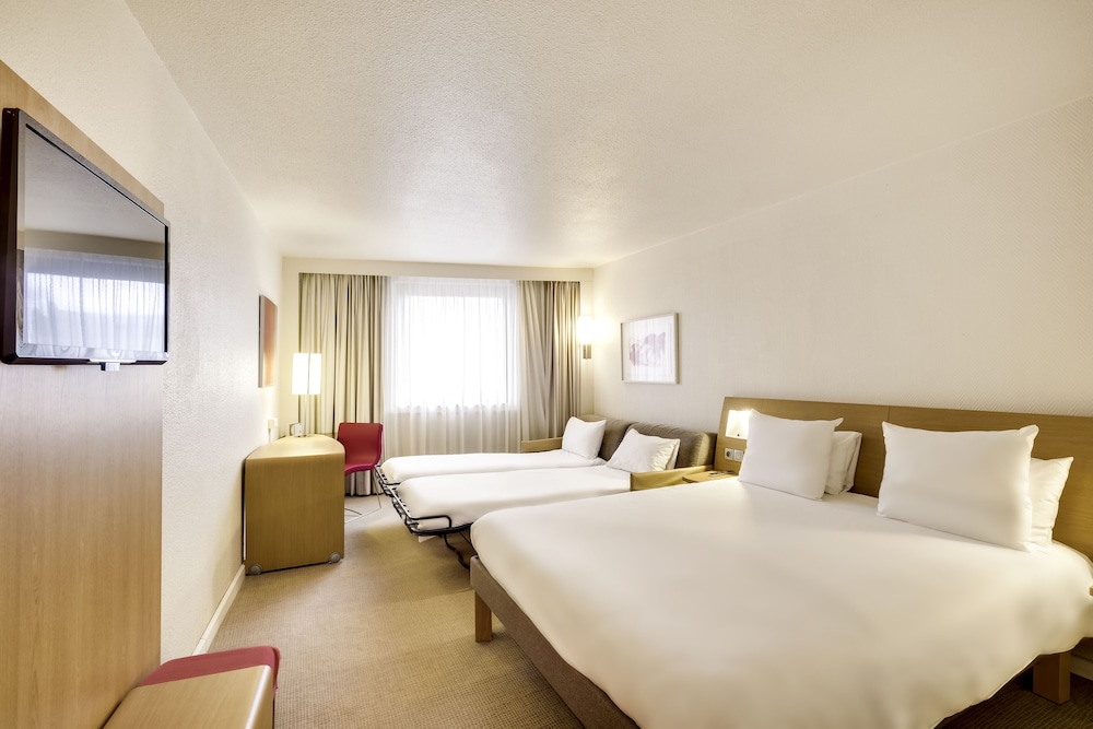 Classic Room (1 Double Bed with 1 Single Sofabed) - Photo 3