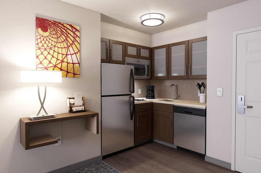 Suite, 1 Bedroom, Accessible, Kitchen (Accessible Tub) photo 2