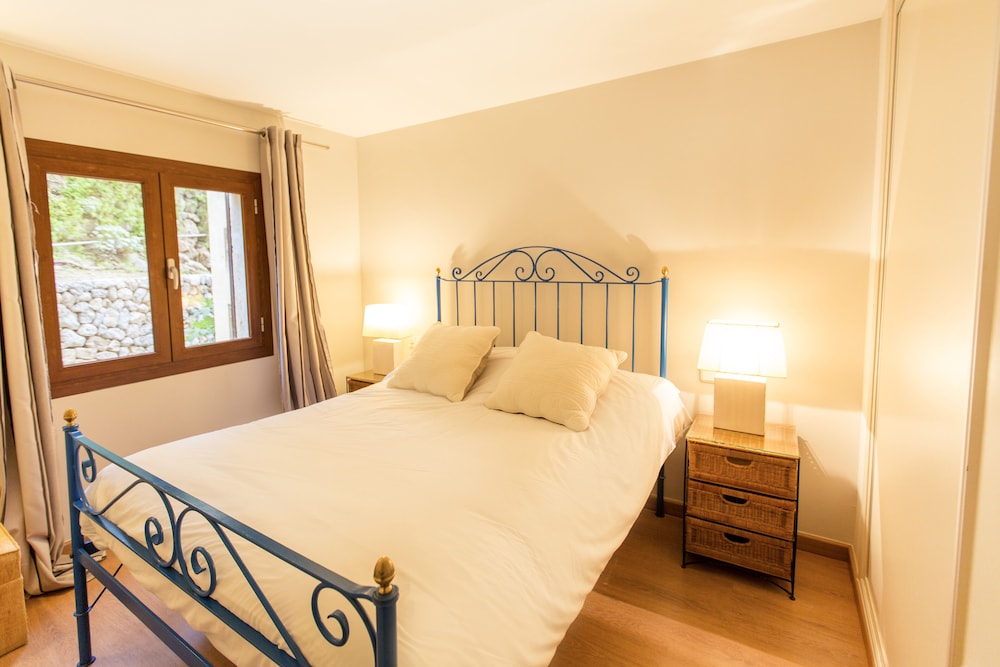 Superior Apartment, 2 Bedrooms, Annex Building photo 2