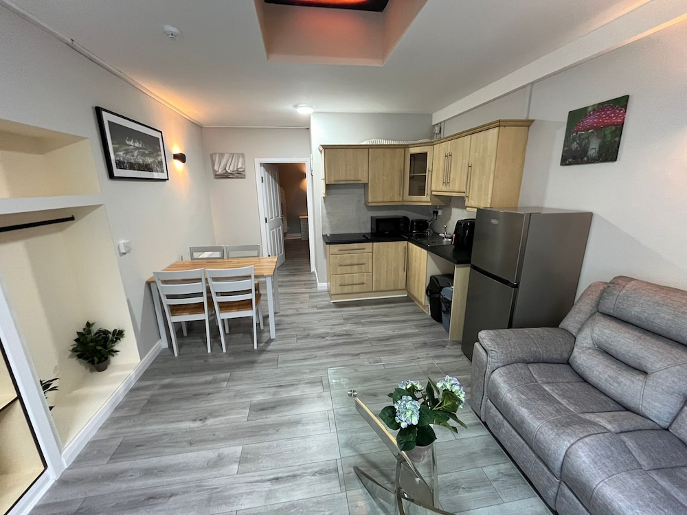 Superior Apartment, Balcony, Garden View