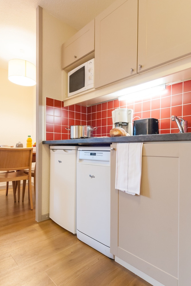 Apartment 5 people - 1 bedroom photo 2