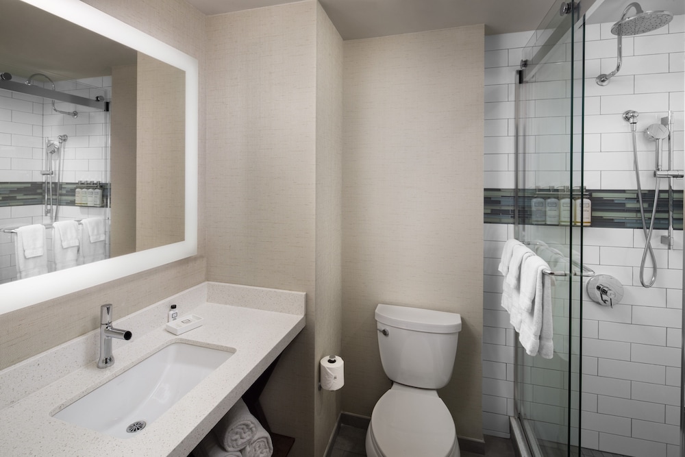 Premium Room, 2 Double Beds, City View thumbnail 6