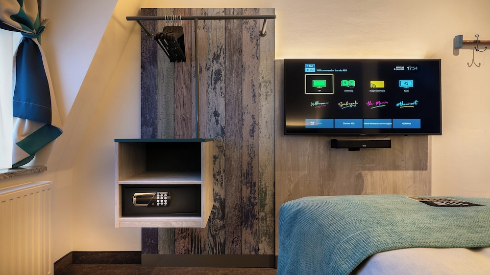 Standard Room, 1 Twin Bed thumbnail 6