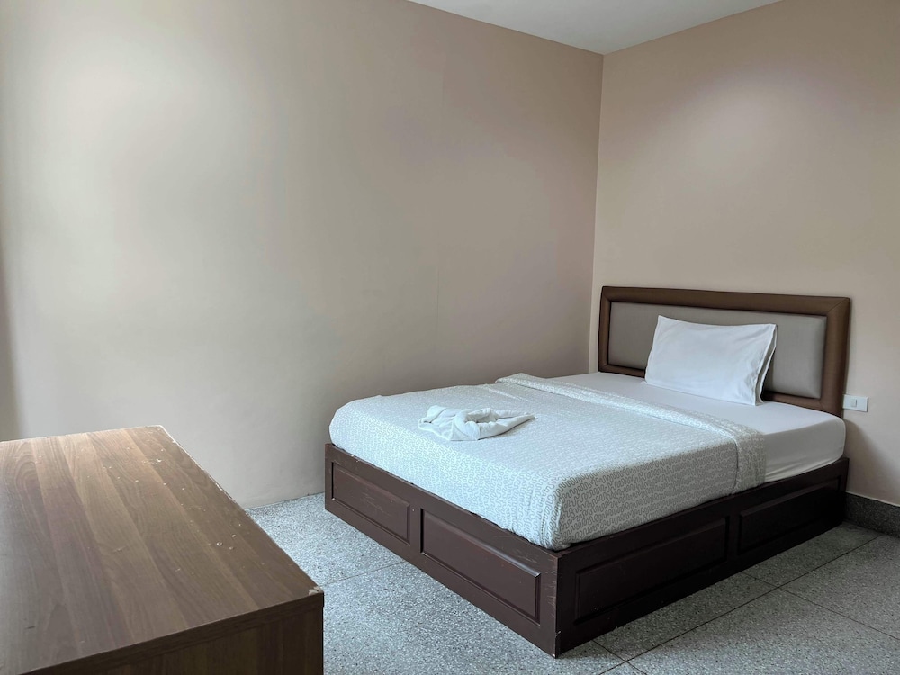 Economy Double Room photo 2