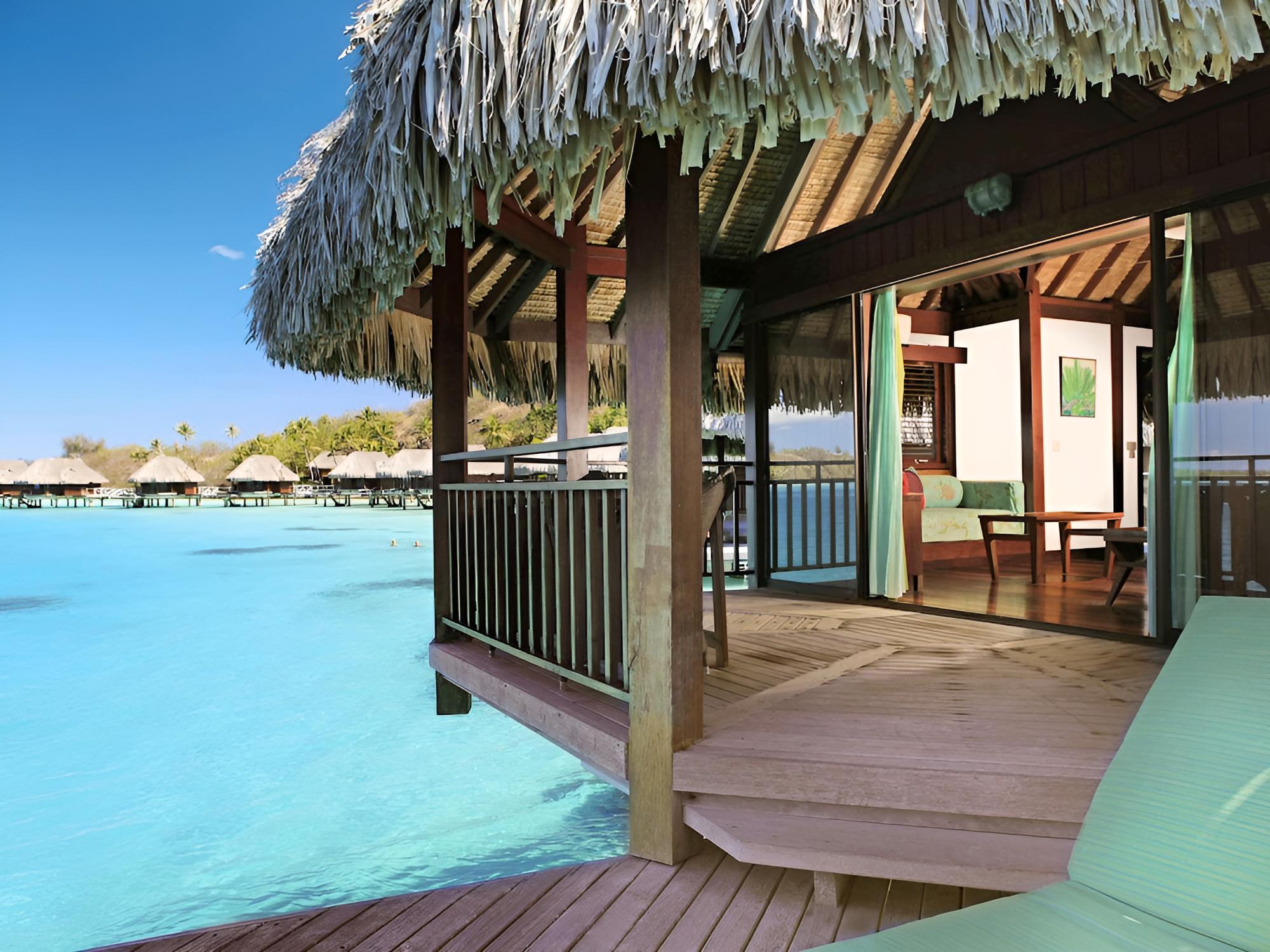 Luxury Bungalow, 1 King Bed, Overwater photo 1