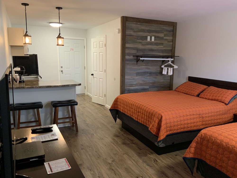 Studio, 2 Queen Beds