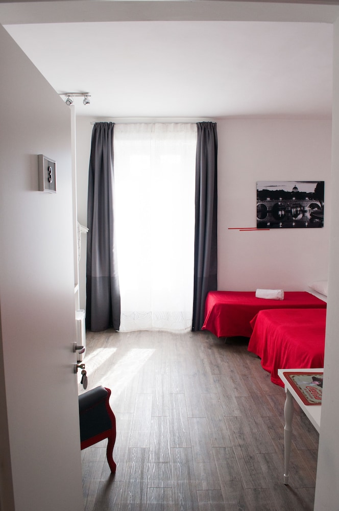 Superior Triple Room photo 3