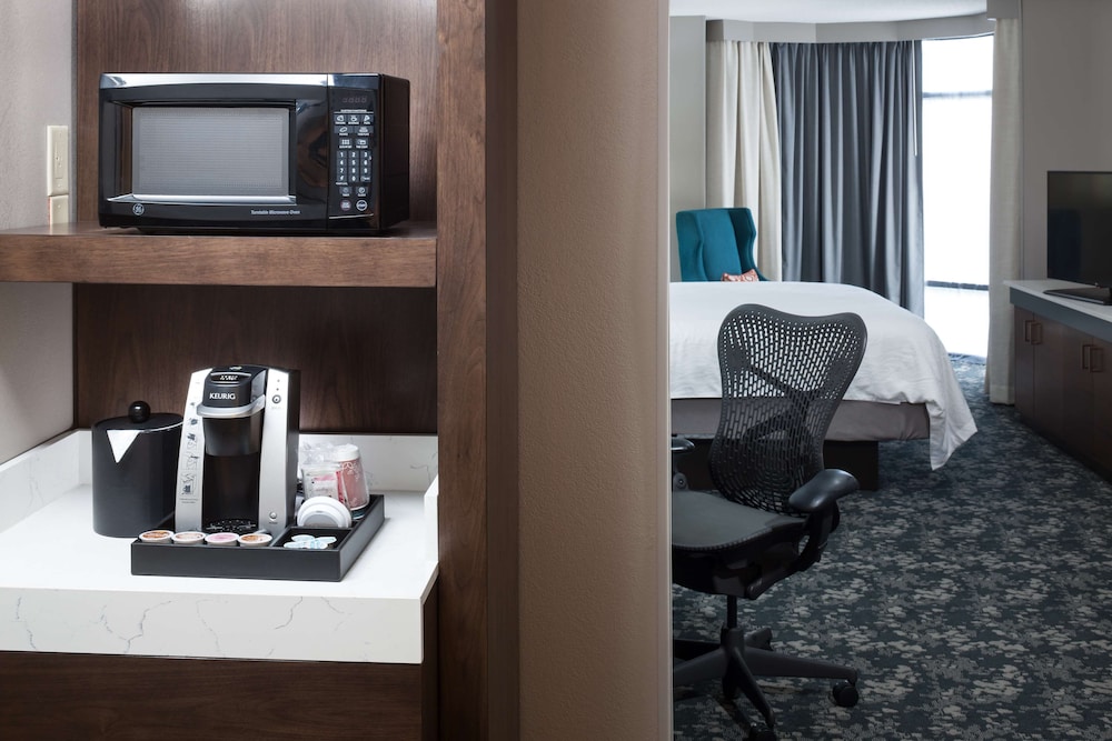 Suite - Photo 7