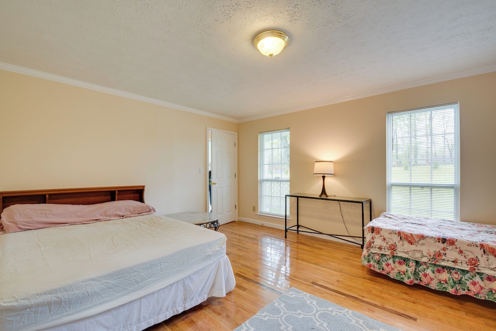 House (Multiple Bedrooms) photo 1