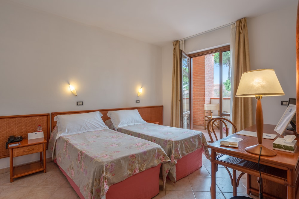 Superior Double Room, Garden View photo 3