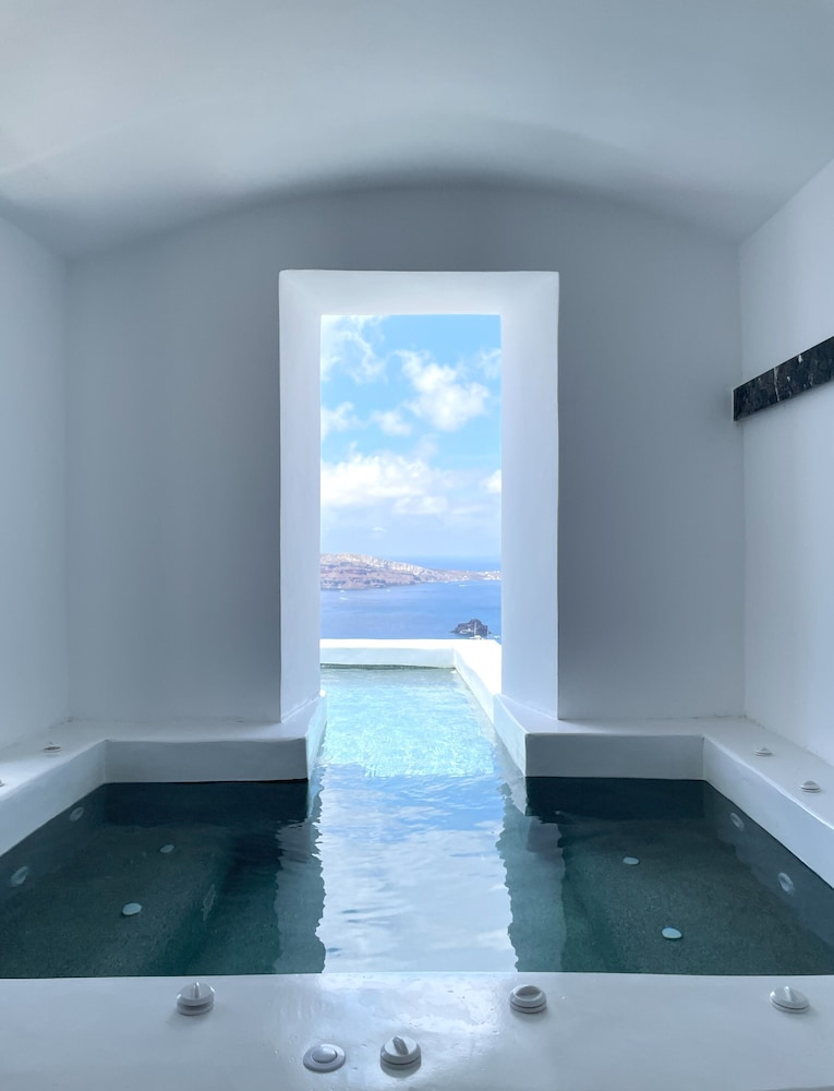 The Collector's Villa with Hot Tub & Caldera View - Photo 17