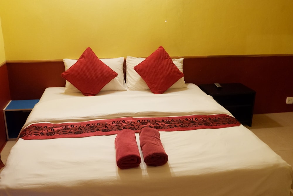 Overnight Room - Photo 5