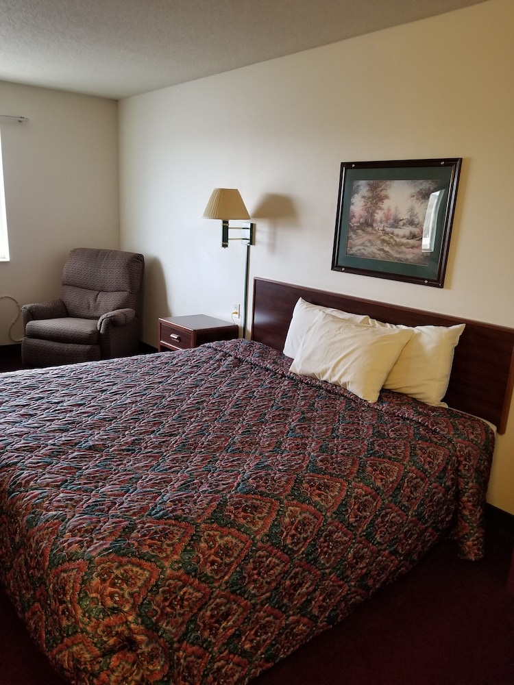 Standard Room, 1 King Bed With Sofa Bed, Non Smoking - Photo 11
