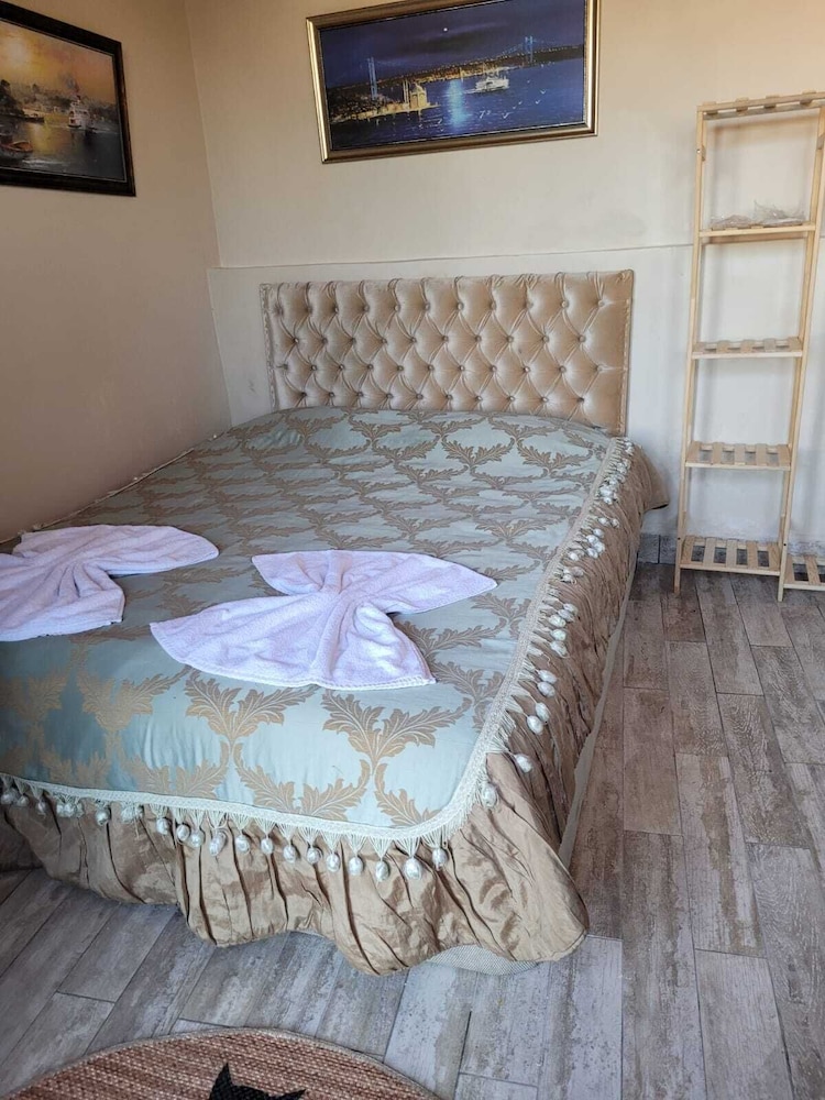 Economy Studio, 1 Double Bed photo 3