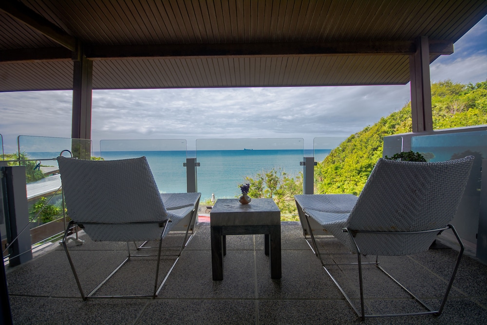 The Premier with Seaview - Photo 24