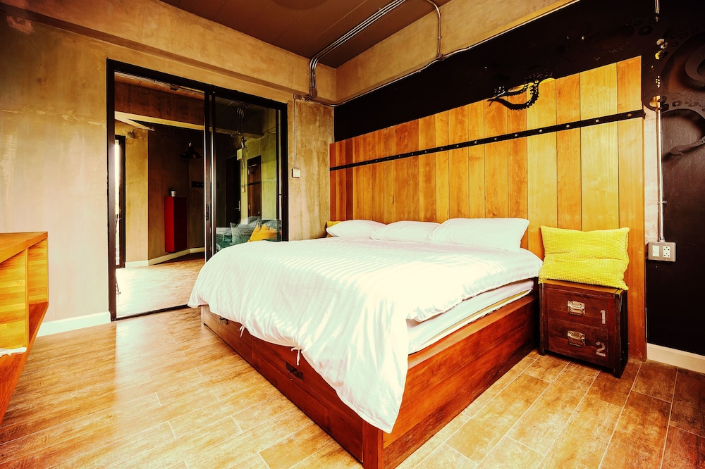 One Bedroom Suite photo 3