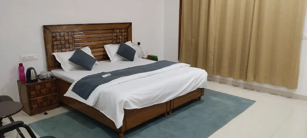 Double or Twin Room photo 1