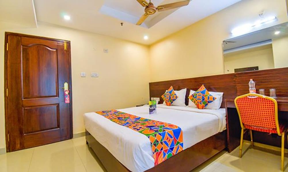 Deluxe Room - Photo 2