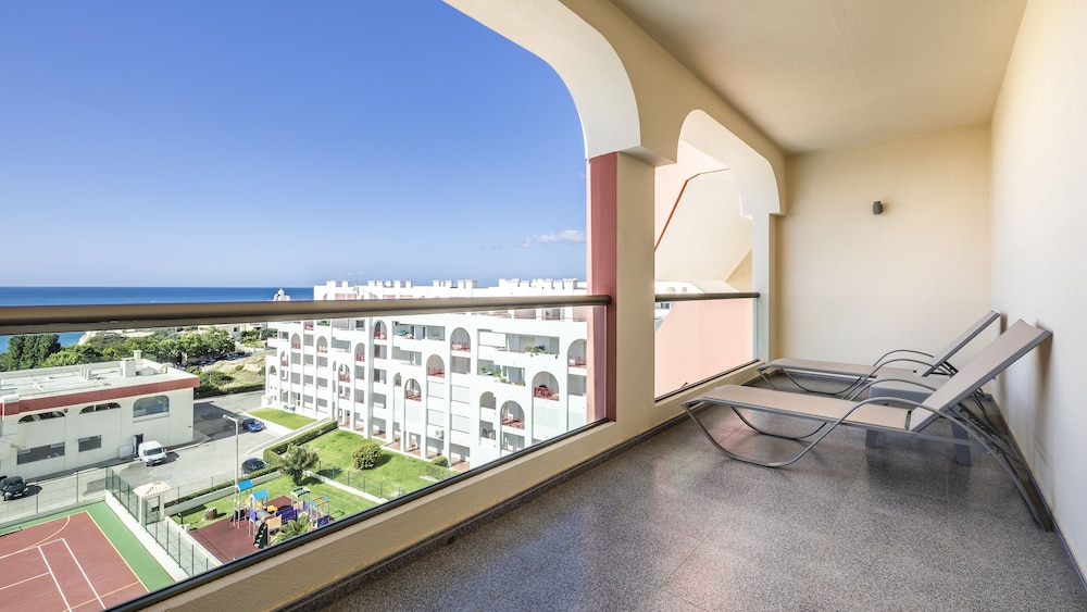 Double Room, Sea View (2 Adults + 1 Child) photo 3