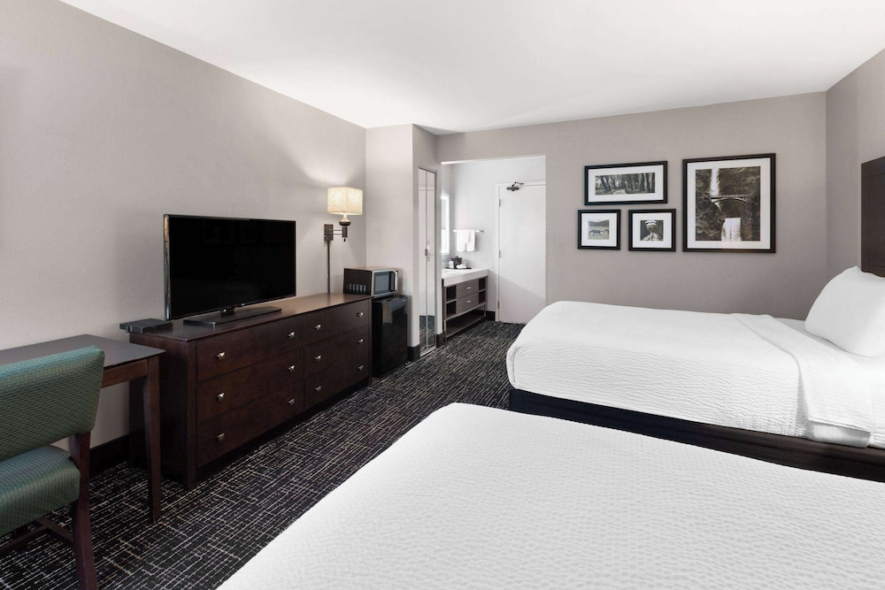 Deluxe Room, 2 Double Beds, Non Smoking - Photo 2