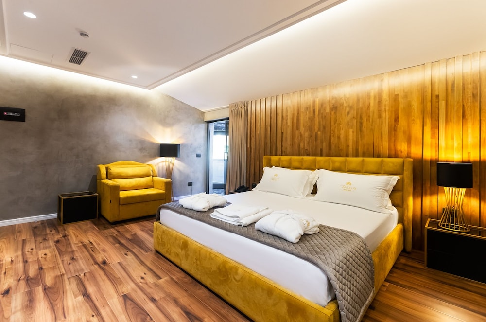 Superior Room (Prime Suite 402) photo 1
