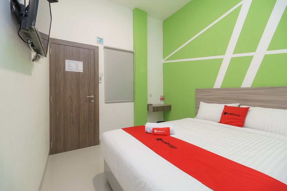 Double Room (RedDoorz) - Photo 2
