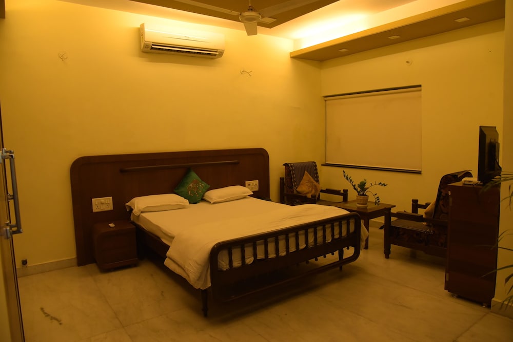 Grand Room photo 1