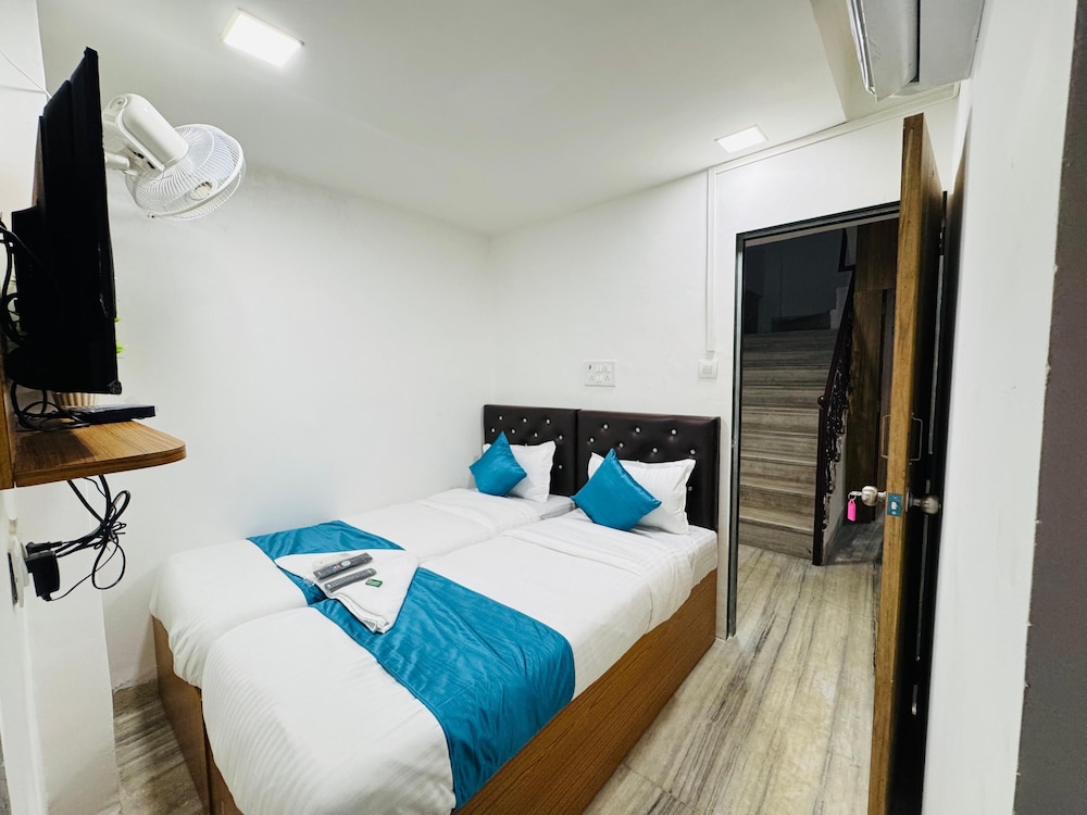 Deluxe Room - Photo 1