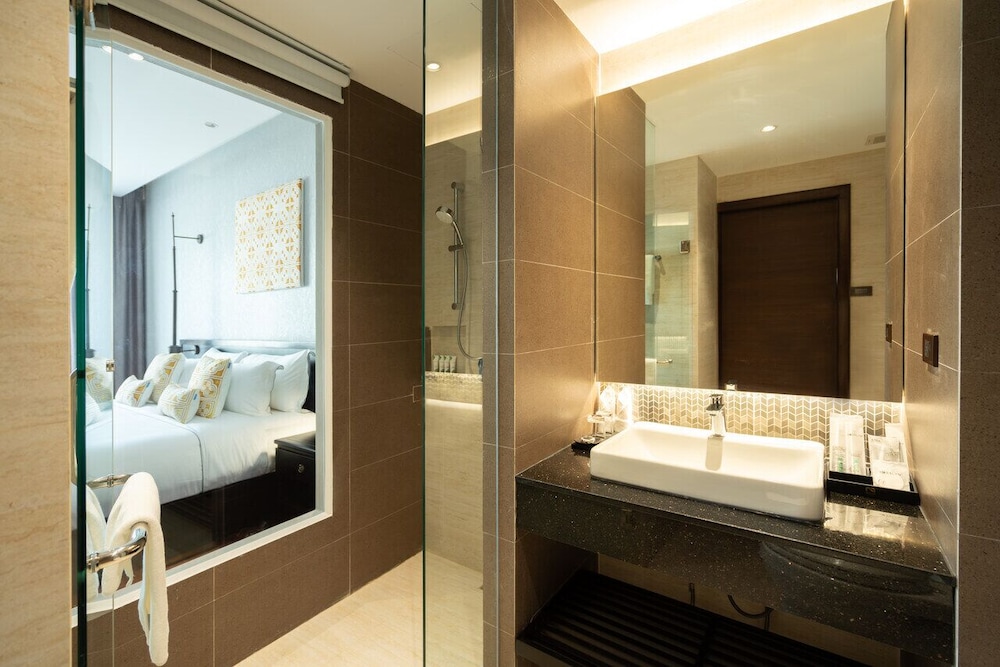 Deluxe Double Room, 1 Double Bed, City View - Photo 10