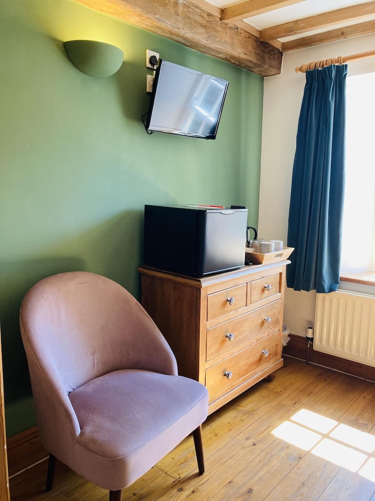 Double Room, Ensuite (with Shower) photo 2