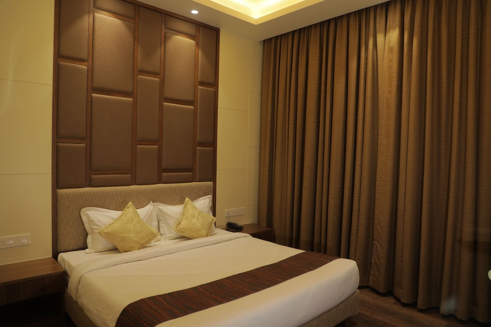 Executive Room - Photo 19