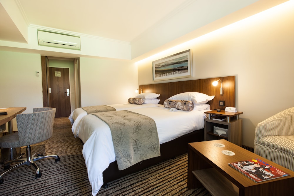 Twin Room, Non Smoking - Photo 2