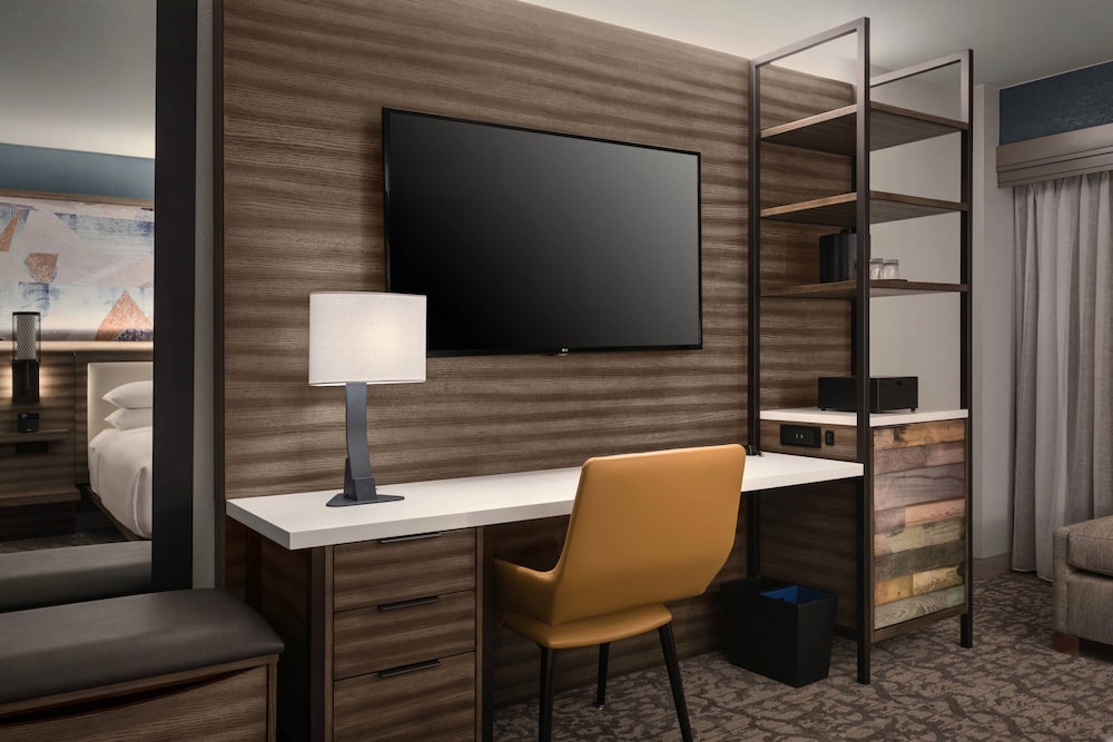 Room, 1 King Bed, City View