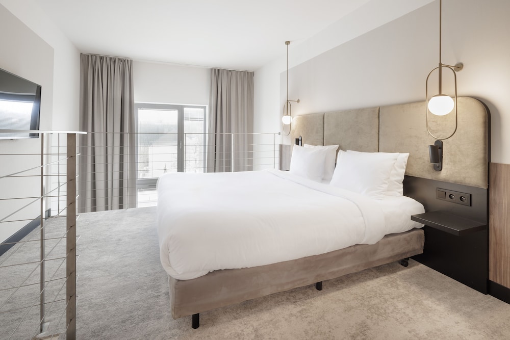 Superior Suite, Multiple Beds - Photo 2