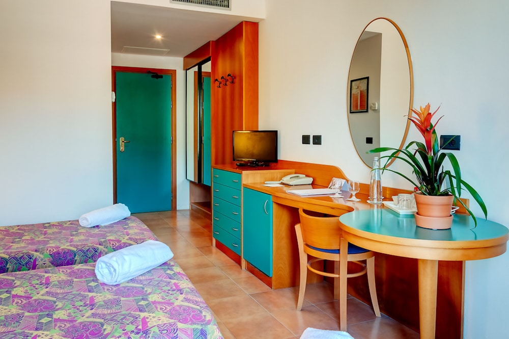 Economy Double Room - Photo 2