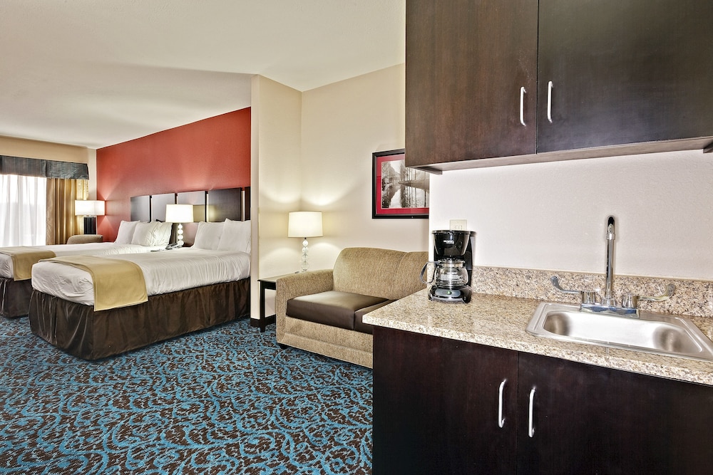 Suite, 2 Queen Beds, Accessible (Comm, Mobil, Accessible Tub) - Photo 4