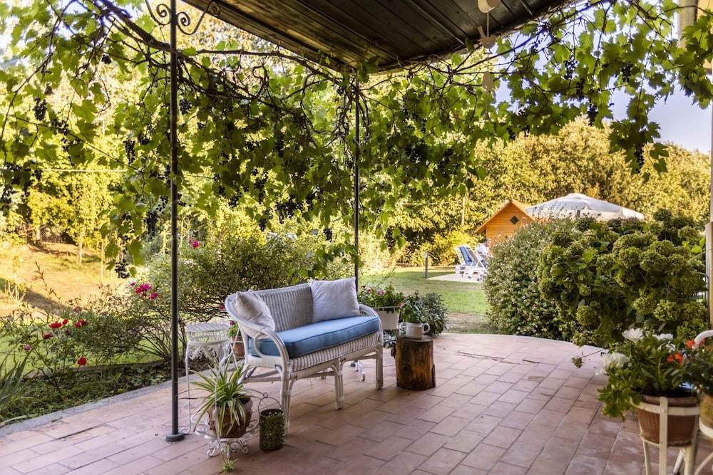 Villa photo 3