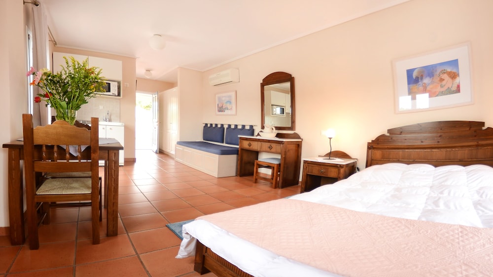 Double Room, Partial Sea View photo 3