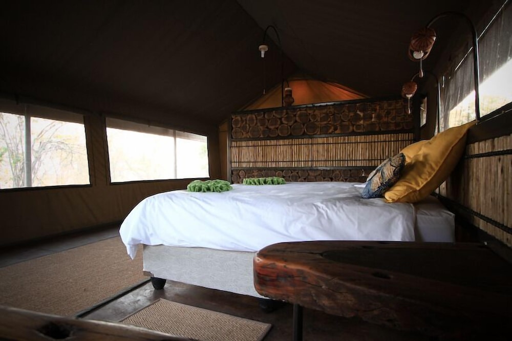 Honeymoon Tent photo 2