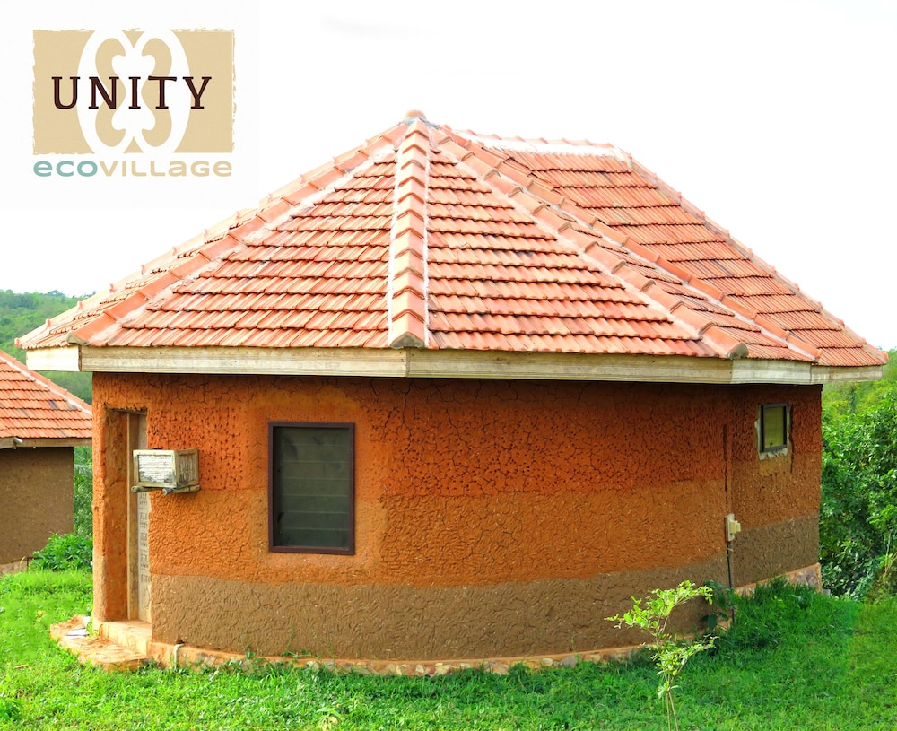 Shared Dormitory, Men Only, Private Bathroom, Garden View photo 2
