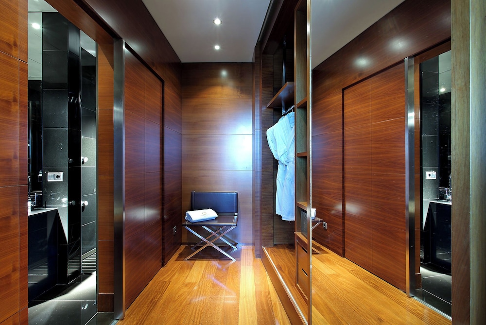 Junior Suite (Single Use)