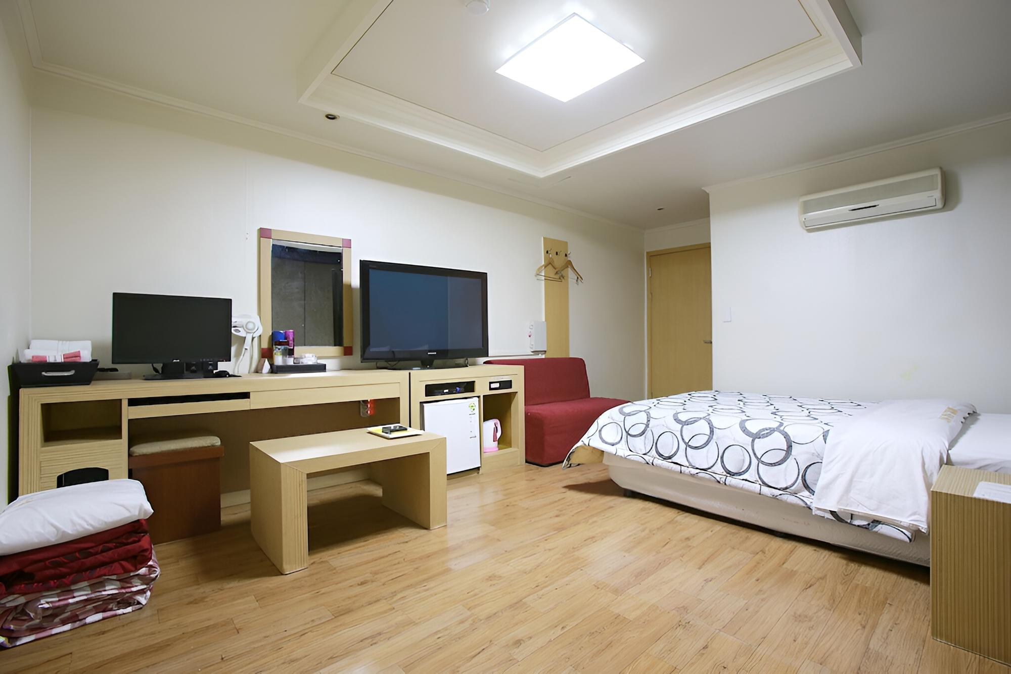 Room (Special Room) - Photo 2