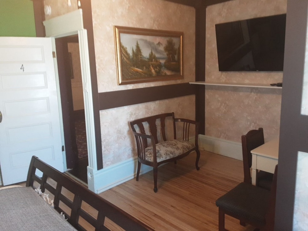 Business Room photo 2