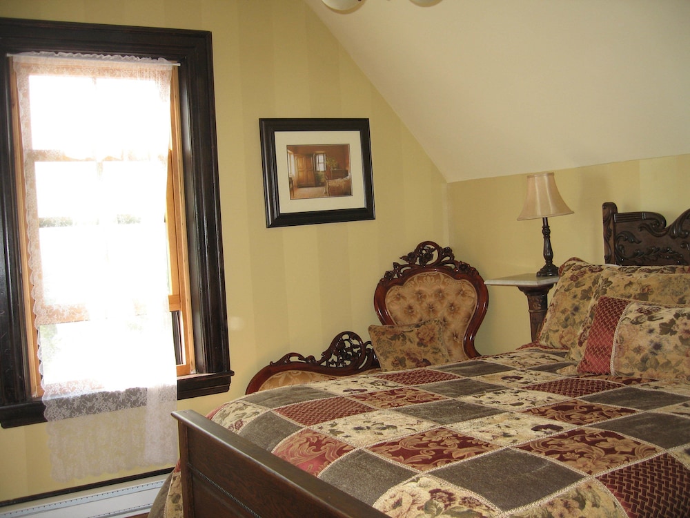Panoramic Room, 1 Queen Bed photo 2