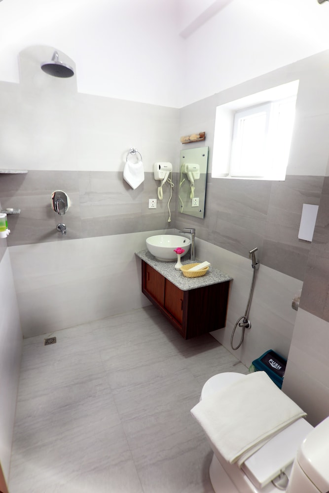 Deluxe Twin Room - Photo 3