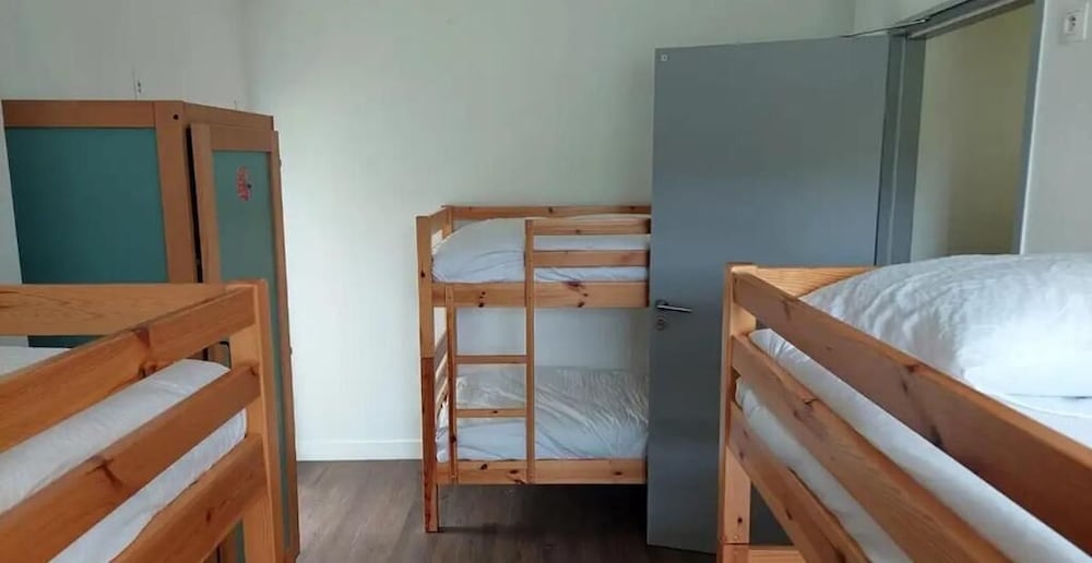 Shared Dormitory, Male Only (Bed in 8) photo 3