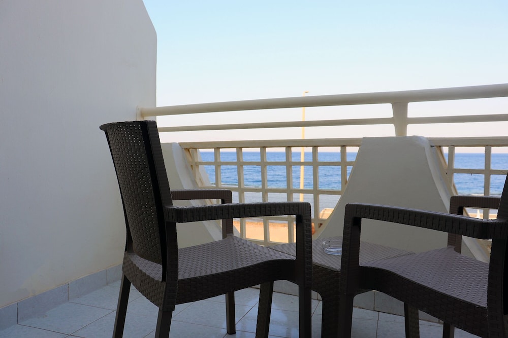 Economy Double or Twin Room, Sea View - Photo 6